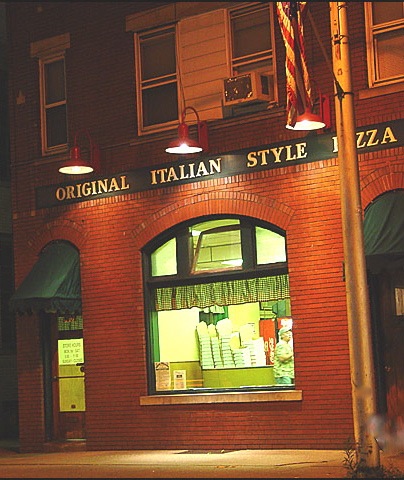 Pittsburgh restaurants : Police Station Pizza